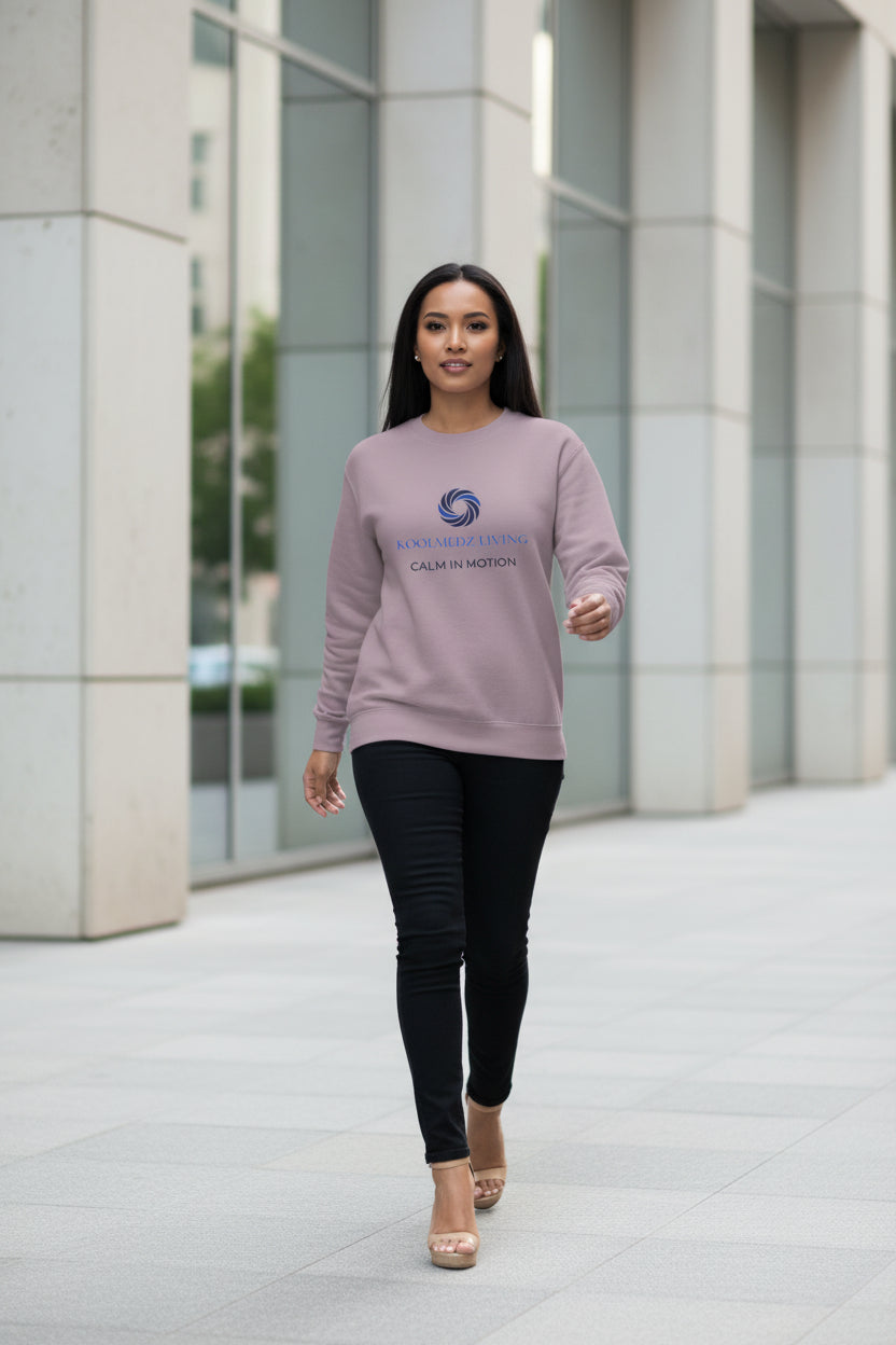 CALM IN MOTION crewneck sweatshirt, mauve pink with chest logo and ribbed cuffs