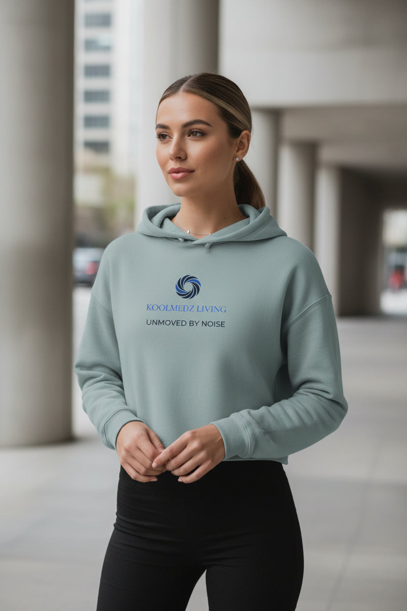 Sage cropped hoodie with drawstring hood and chest logo print
