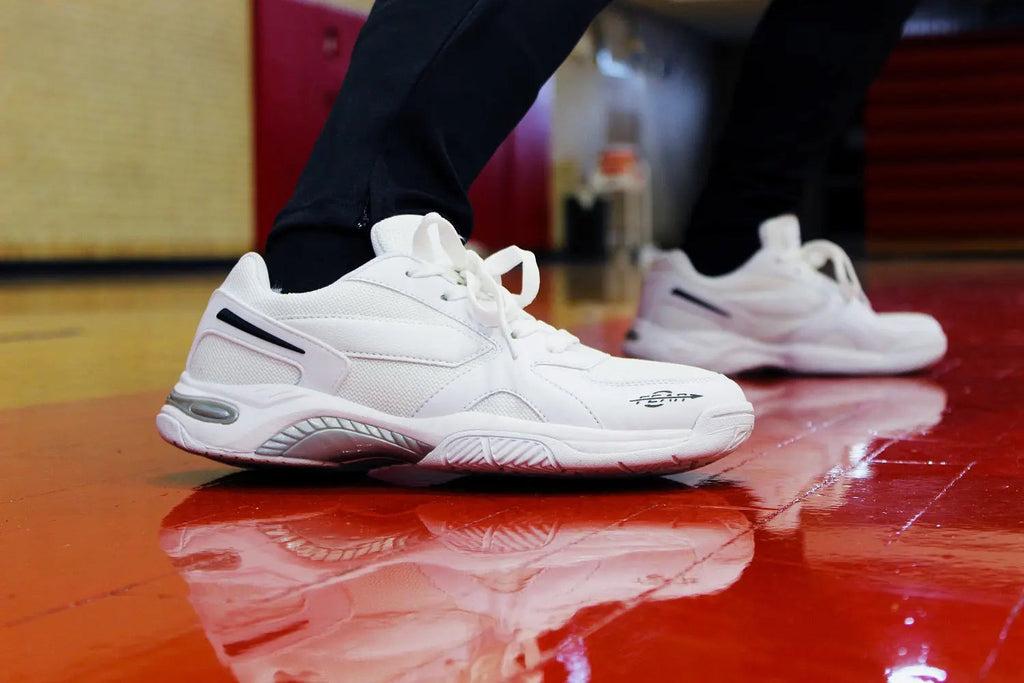 Men's structured walking sneakers in white with chunky sole and white laces